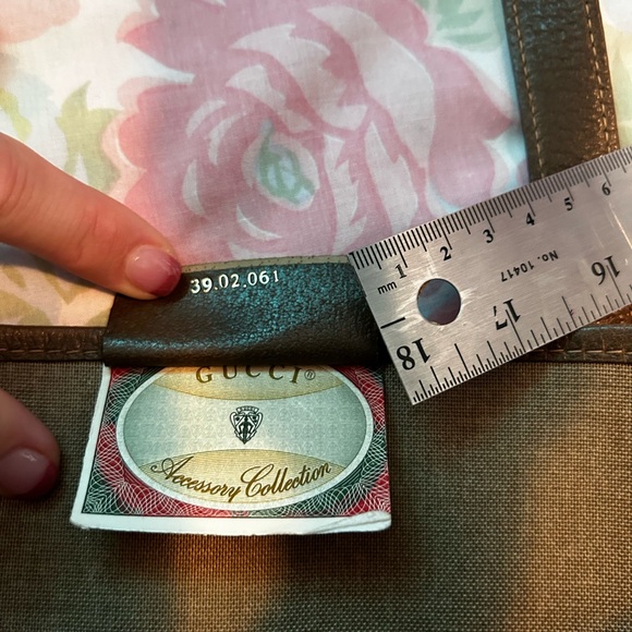 Like new, vintage, Gucci, GG supreme canvas. authentication included. - Picture 5 of 7